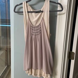 Sleeveless shirt